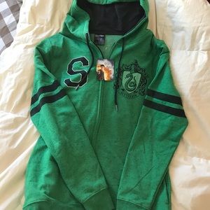 NWT Harry Potter hoodie size M Slytherin